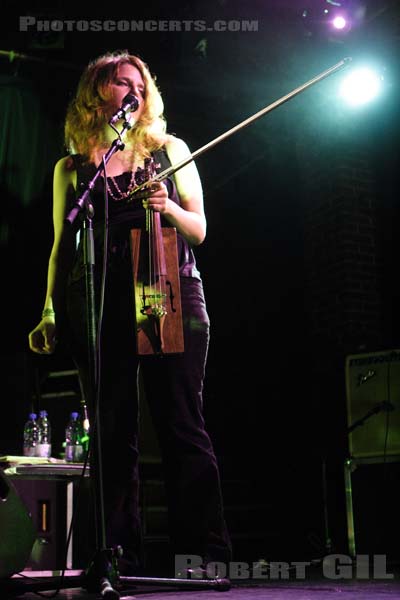 JOLIE HOLLAND - 2006-05-27 - PARIS - La Maroquinerie - 